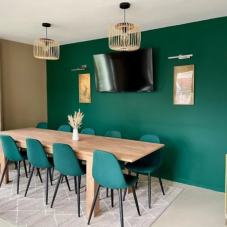 Дом отдыха Family For 10 People, Spacious & Cozy Компьень