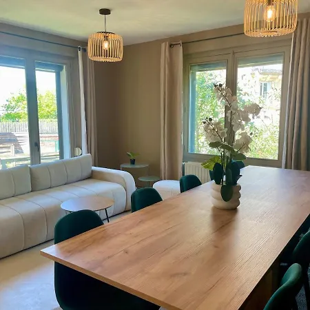 Family For 10 People, Spacious & Cozy Дом отдыха