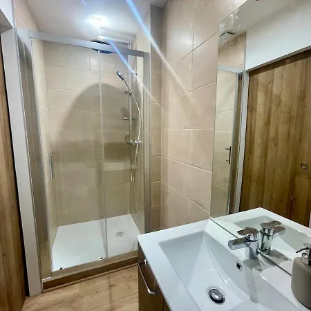 Family For 10 People, Spacious & Cozy Дом отдыха *