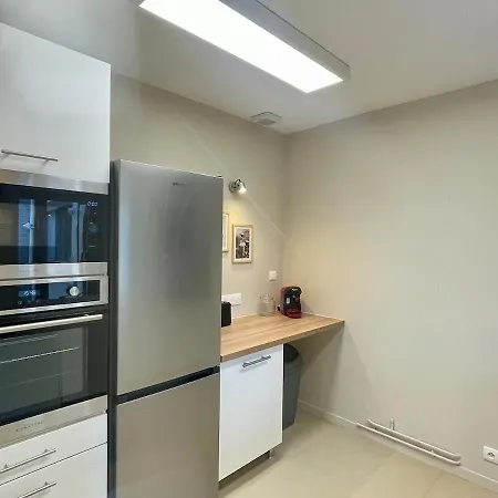 Family For 10 People, Spacious & Cozy Компьень