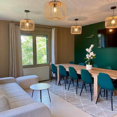 Family For 10 People, Spacious & Cozy Компьень